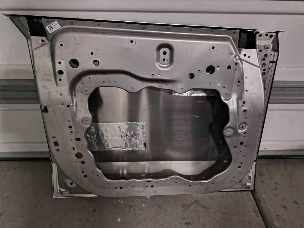 Tesla cybertruck door