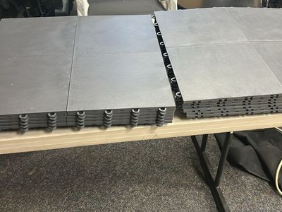 Interlocking Gray Garage Flooring Tiles Set