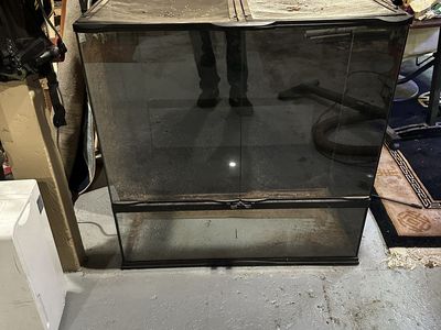 36 X 36 X 18 Zoomed Enclosure