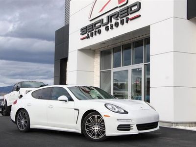 2015 Porsche Panamera 4