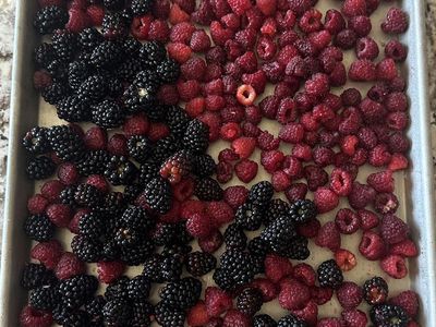 RASPBERRIES/BLACKBERRIES