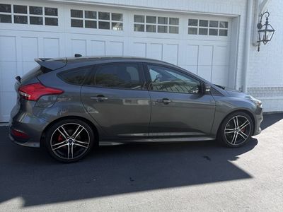 2017 Ford Focus ST