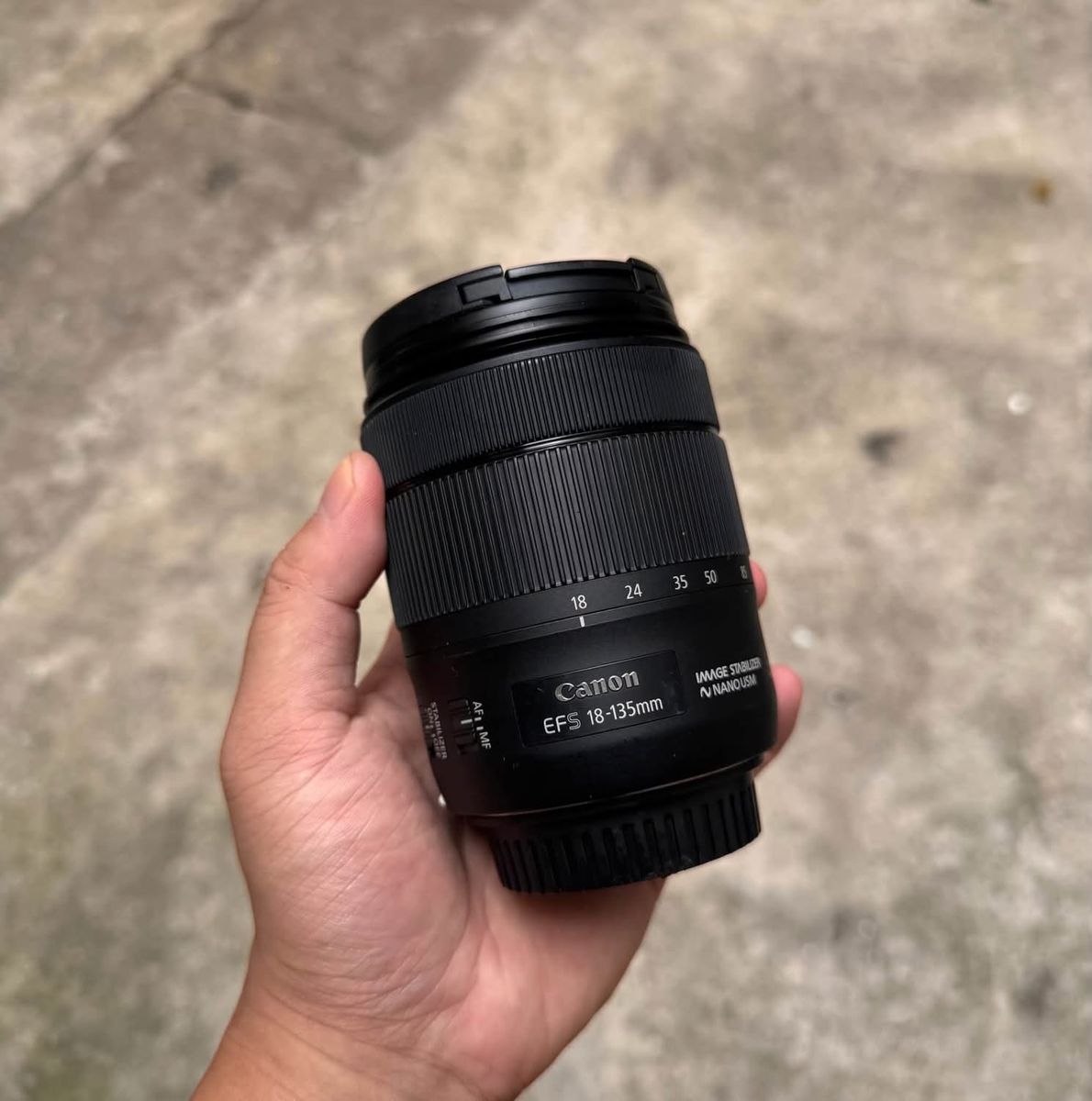 Canon efs 18-135 mm Nano usm 