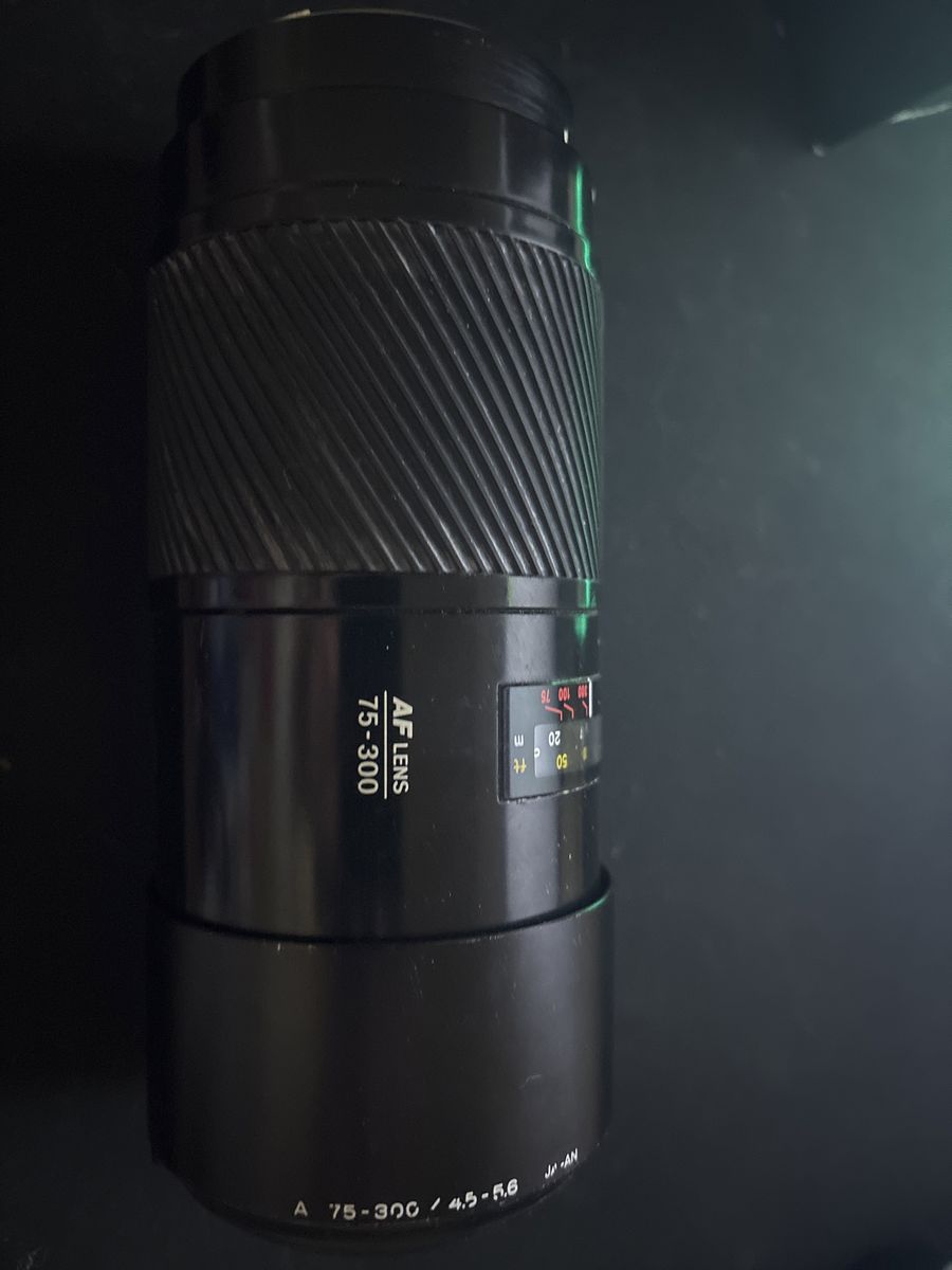 Minolta 75-300mm UNTESTED NO CAPS