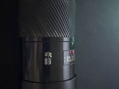 Minolta 75-300mm UNTESTED NO CAPS
