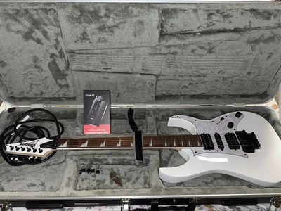 Electric guitar bundle