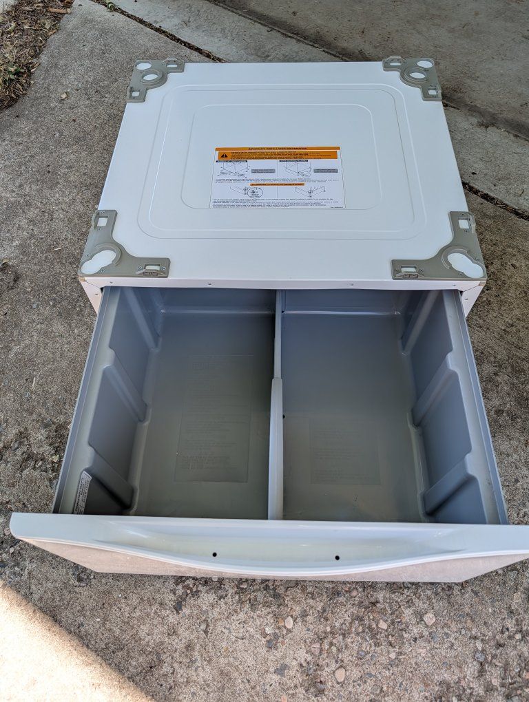 Frontload washer and dryer with pediatals