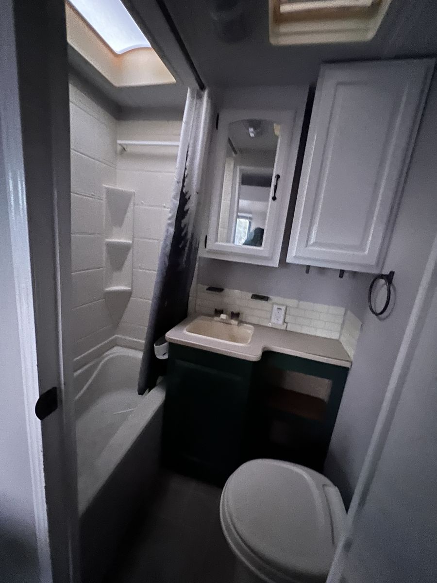 Main image 5