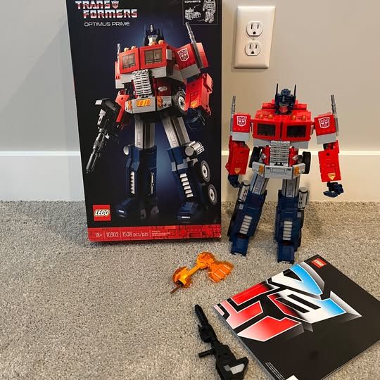Lego Optimus Prime