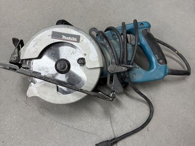 Makita 7-1/4” Circular Saw – Corded