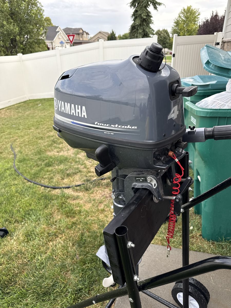 Yamaha 4 HP 4-Stroke Outboard Boat Motor