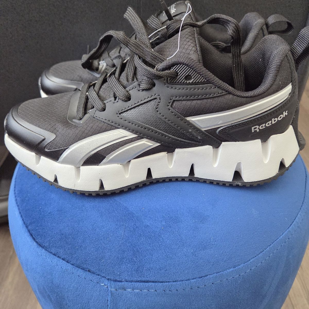 New Women's Reebok Zig Vector 6.5