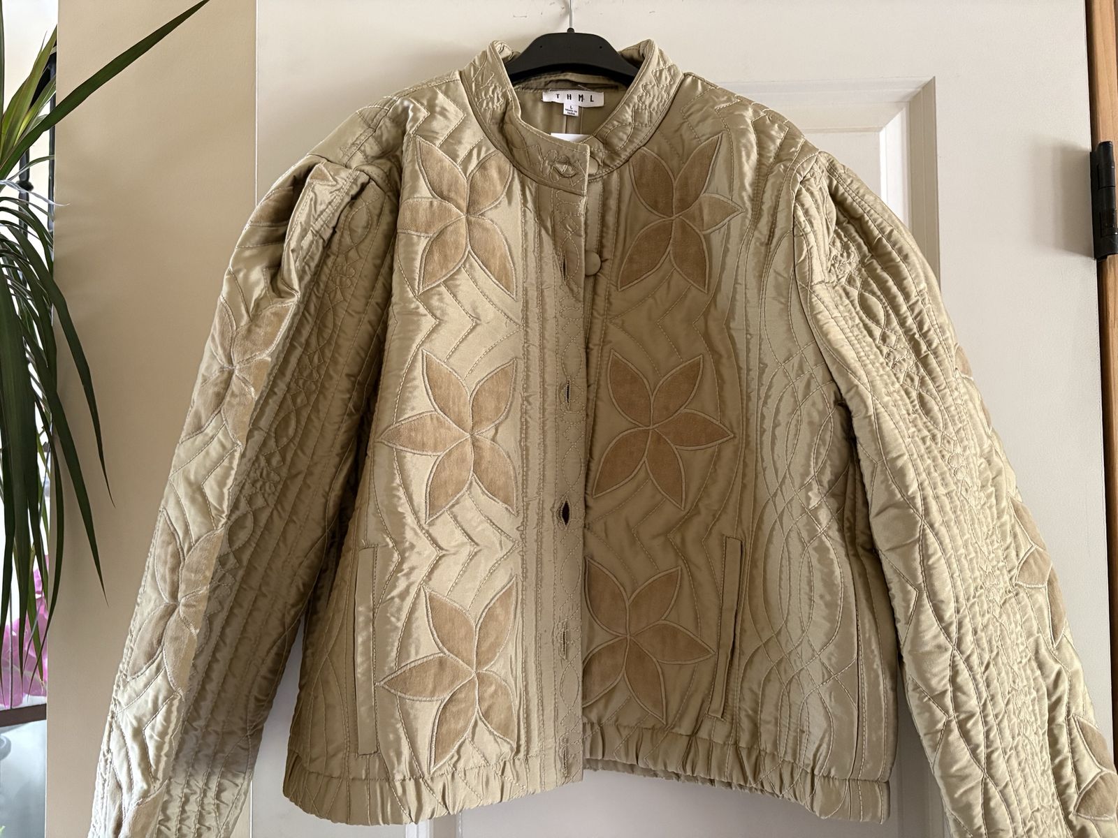 New Quilted Green or Khaki Jackets Sz XS, M & L - 3 available 