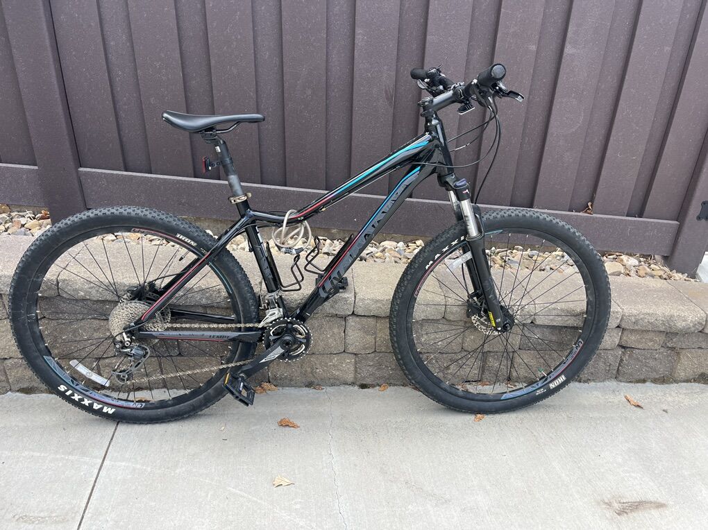 Giant Liv Tempt Bicycle