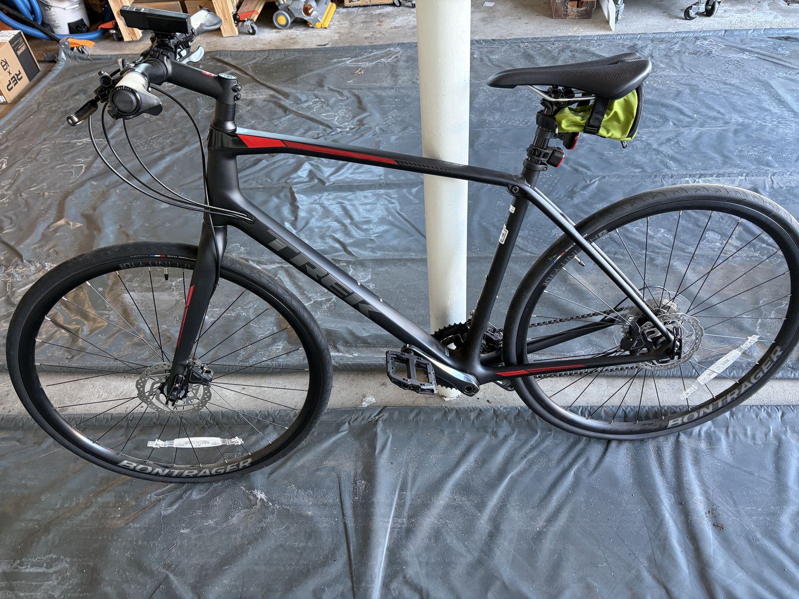 Lightweight hybrid commuter bike! TREK FXS5 