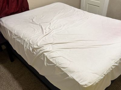 Queen size bed