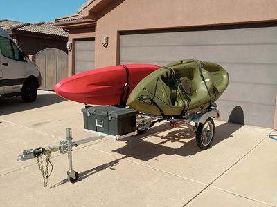 Yakima Rock and Roll Trailer with 2 kayaks