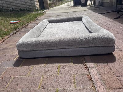 Plush XL Dog Bed - Clean