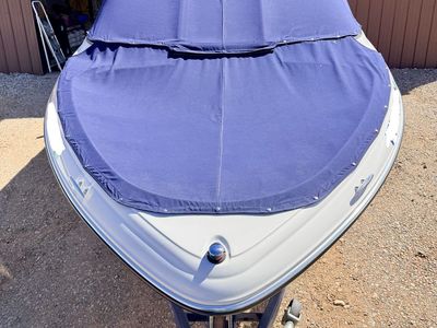 2007 Four Winns Horizon 180 Boat