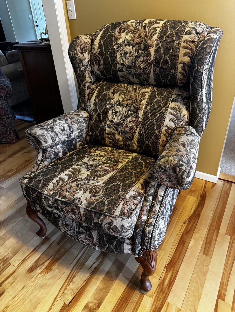 Fully Functional Recliner