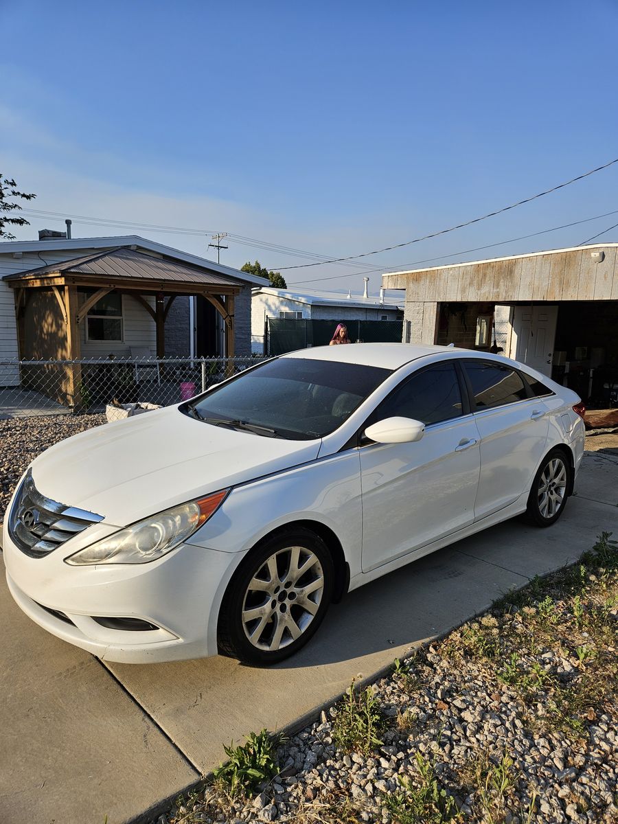 2011 Hyundai Sonata Base