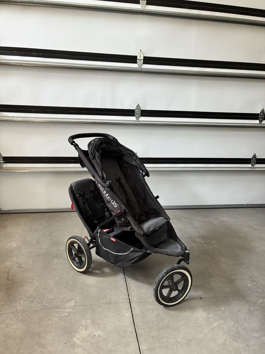 Phil and Ted’s 2 seater stroller