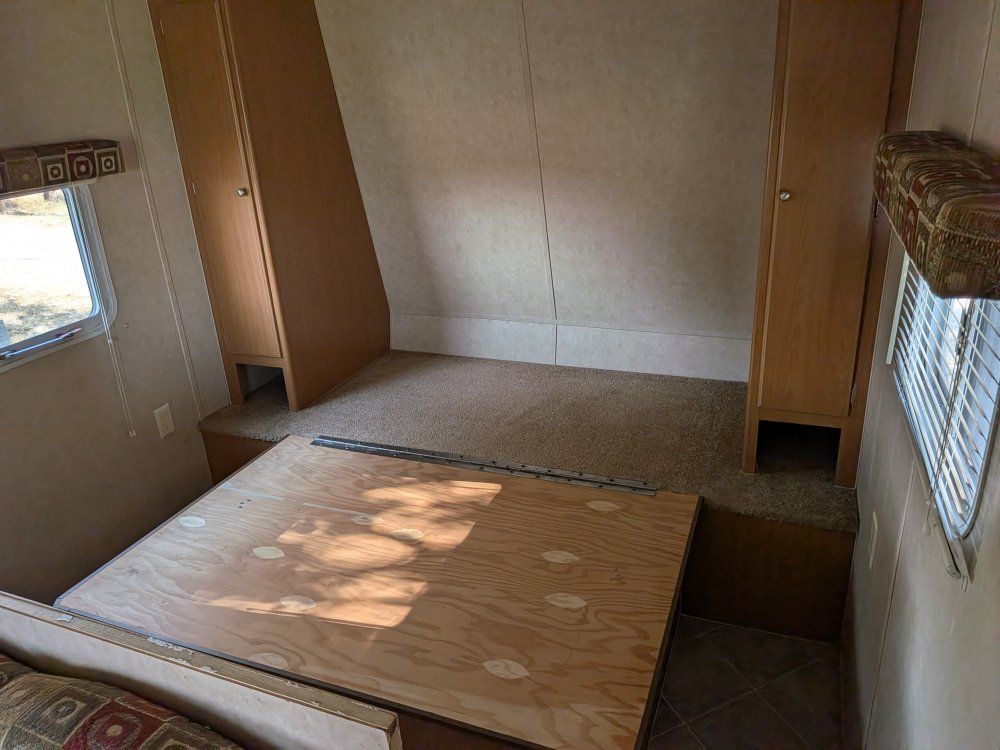 Main image 5