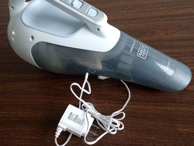 Rechargeable Black & Decker Vacuum Cleaner