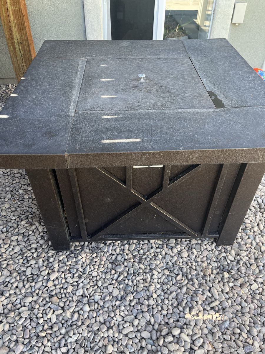 Outdoor Gas Fire Pit - Black Square Design with Ignition Contol