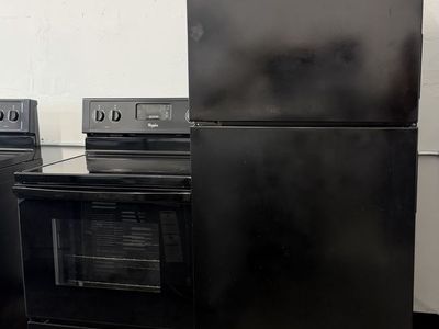 Whirlpool Black Top-Freezer Refrigerator