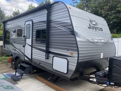 2020 Jayco Jay Flight SLX 212QBW Baja Edition – Used Only 3 Times – Immaculate Condition