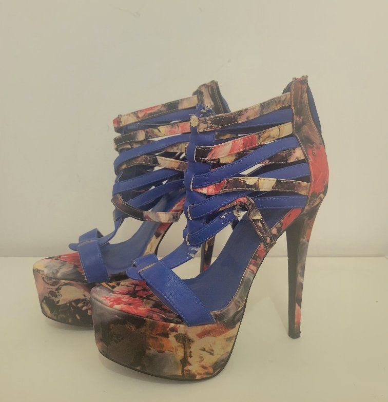 Women’s Heels Lot Size 8.5