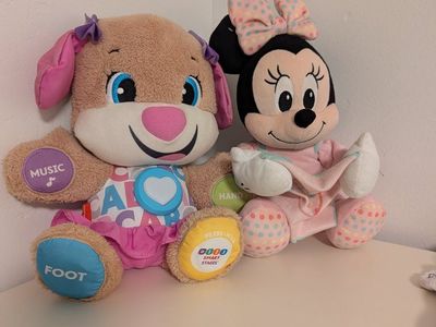 Fisher-Price Laugh & Learn Sis Plush & Disney Minnie Mouse Plush Toy Bundle