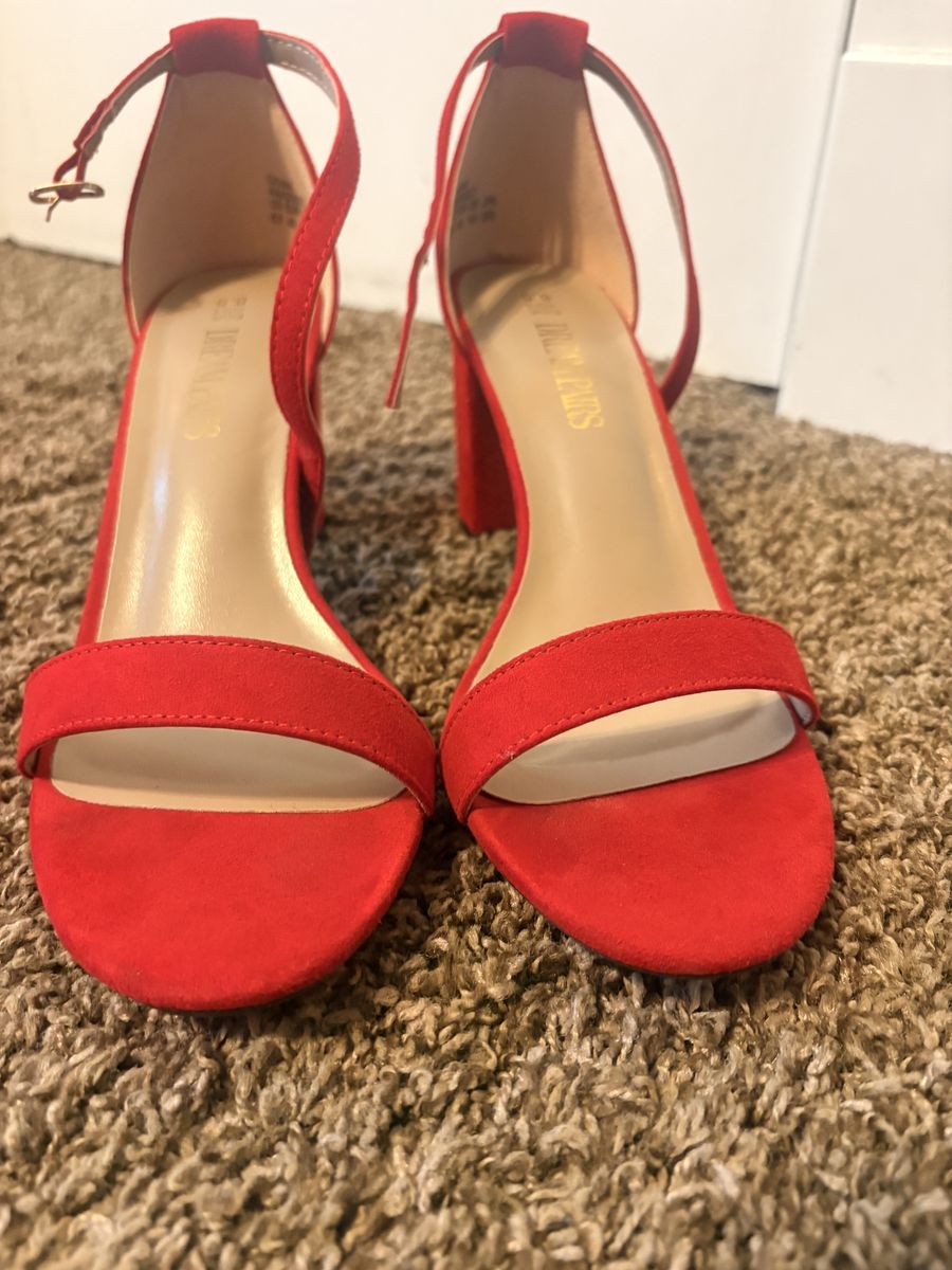 Dream Pairs Red Faux Suede Chunky Block Heel Ankle Strap Sandals Size 8.5