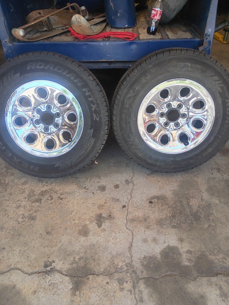 Nexen All-Weather Tire with Chrome Wheel and Chevrolet Center Cap
