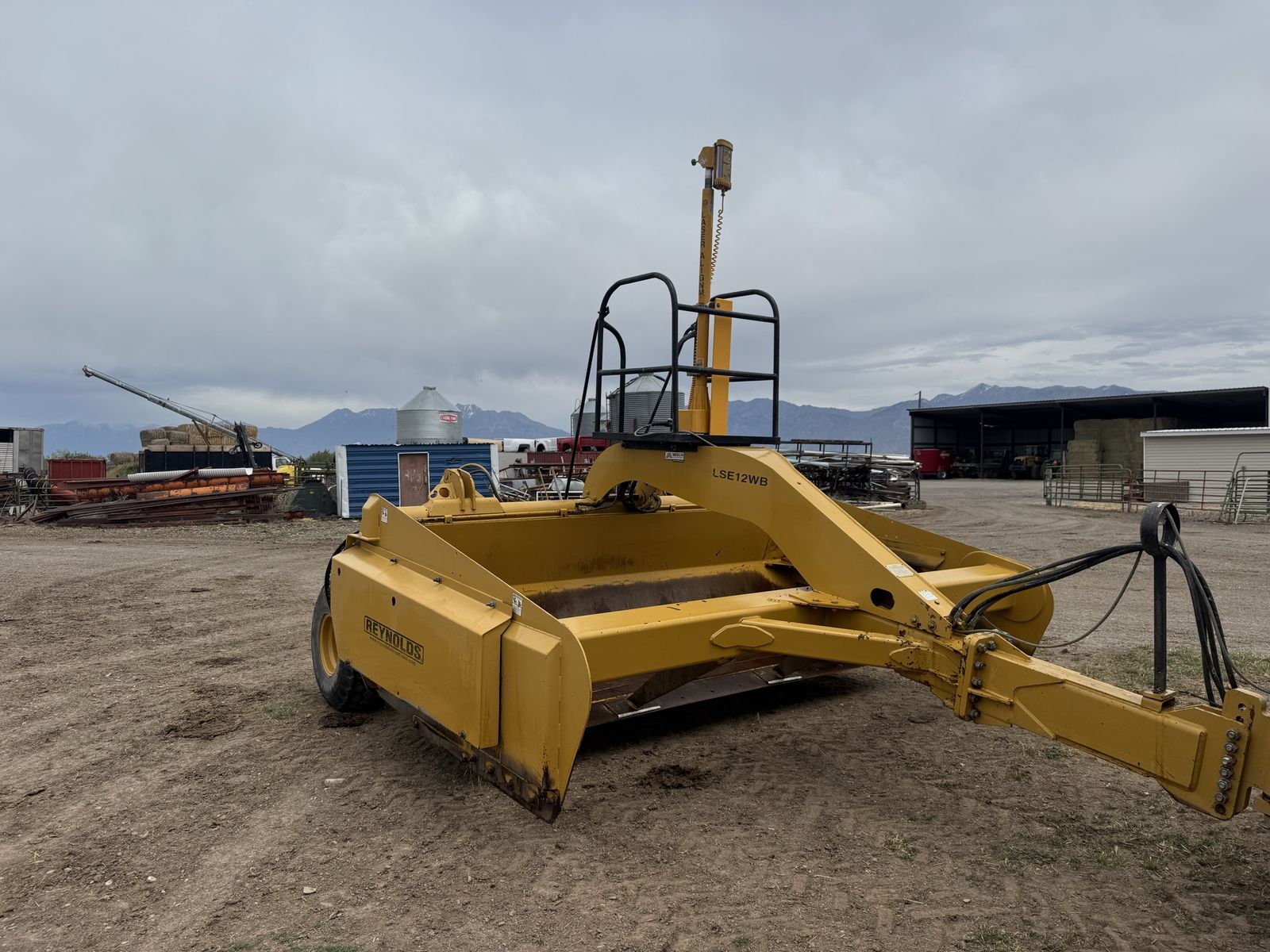 Main image 2