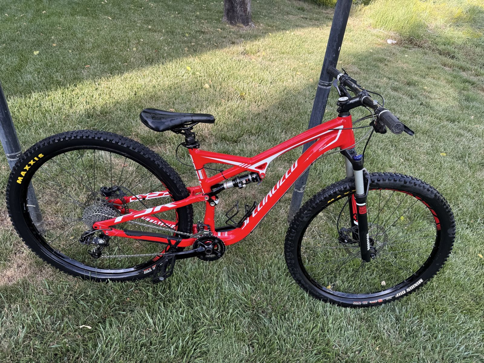 Specialized camber comp 29er Full Suspension Mountain Bike size large