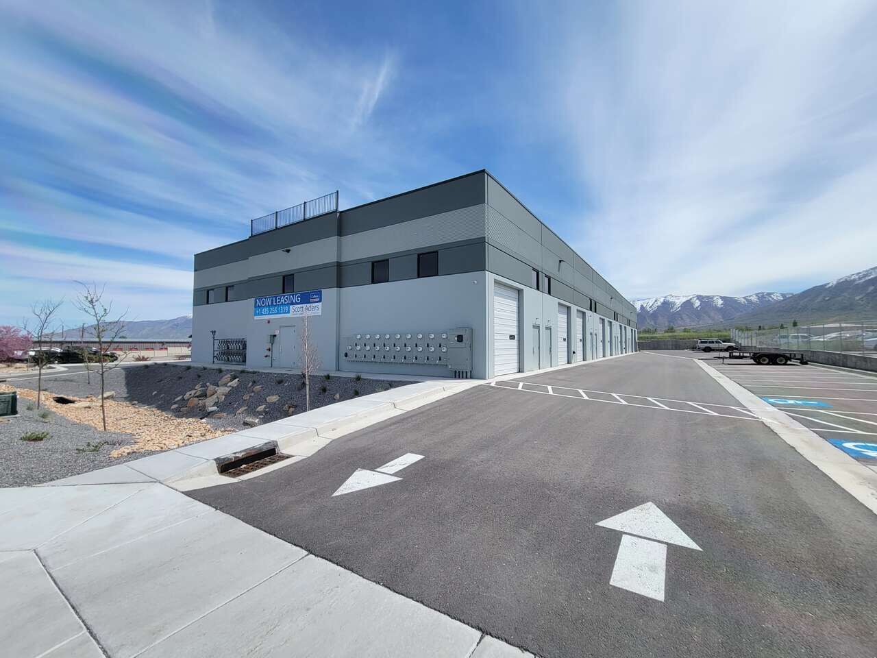 1,031 SF Warehouse Tooele