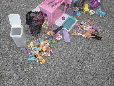 Barbie items