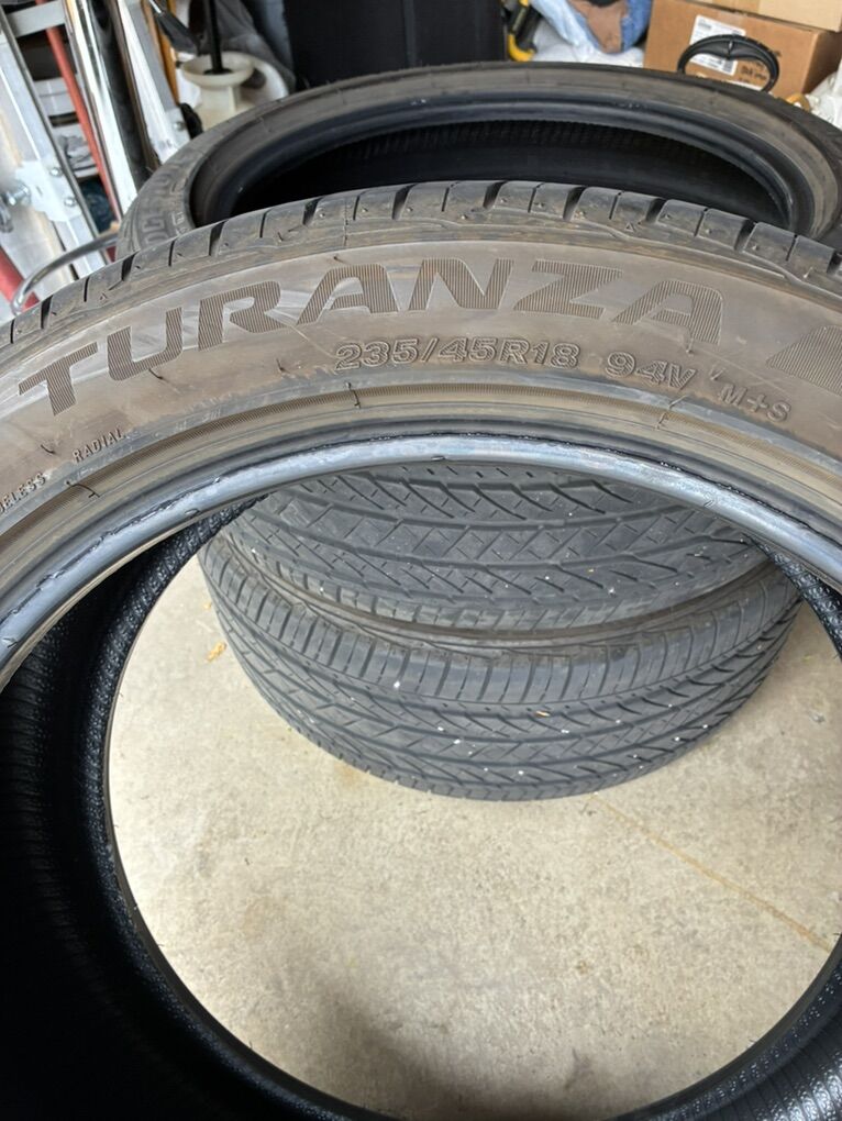 235 45 18 Tire