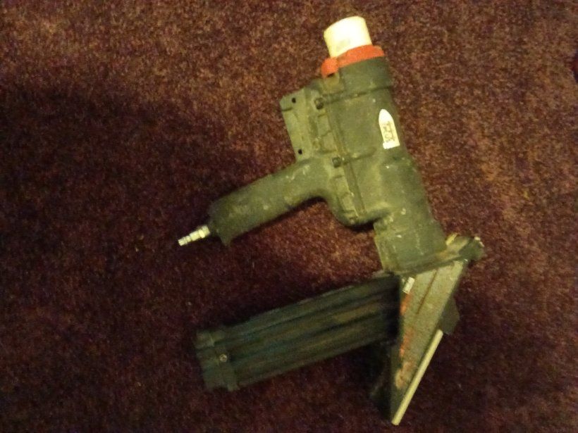 Used Pneumatic Nail Gun