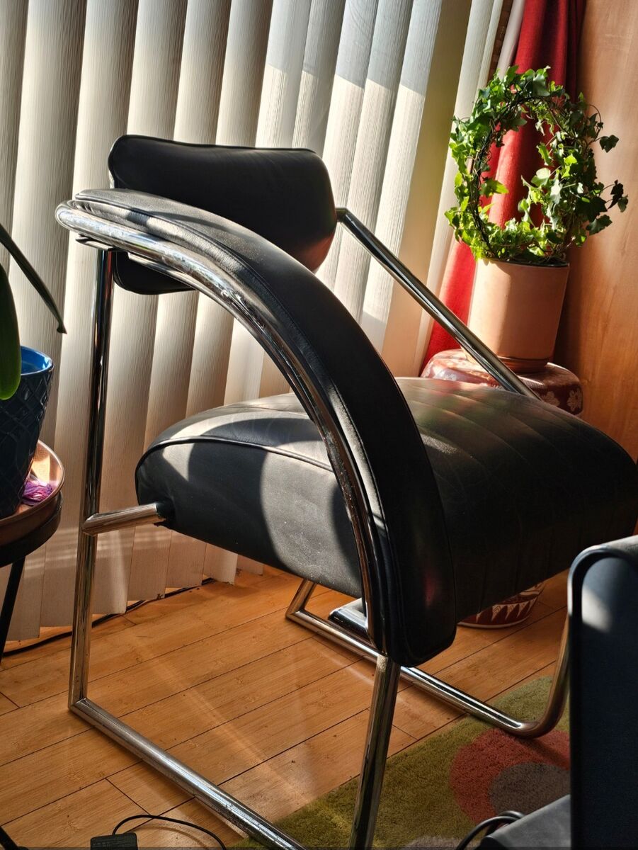 Art Deco chairs,Eileen  Gray.