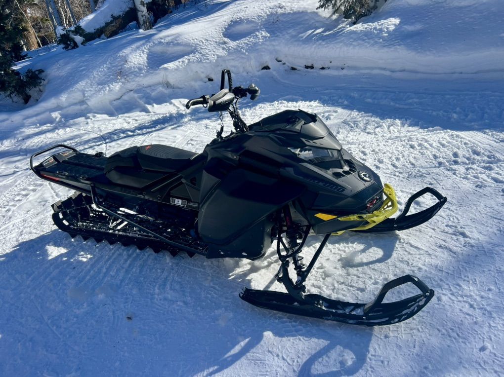 2022 Skidoo 850 Summit X Expert 165”