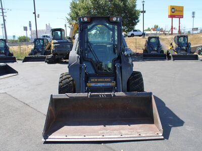 Used New Holland L328 Skidsteer