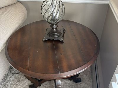 2 Nice Round End Tables