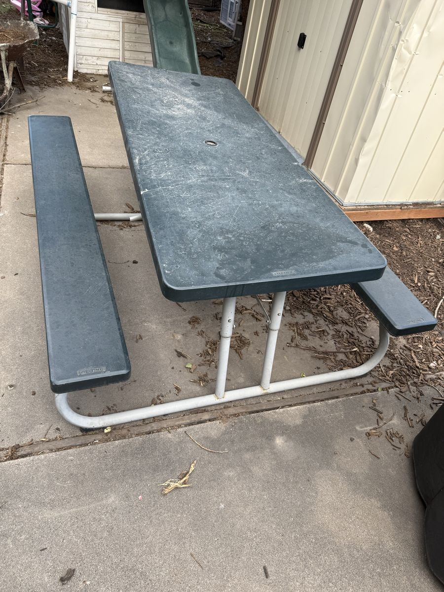 Lifetime Folding Picnic Table