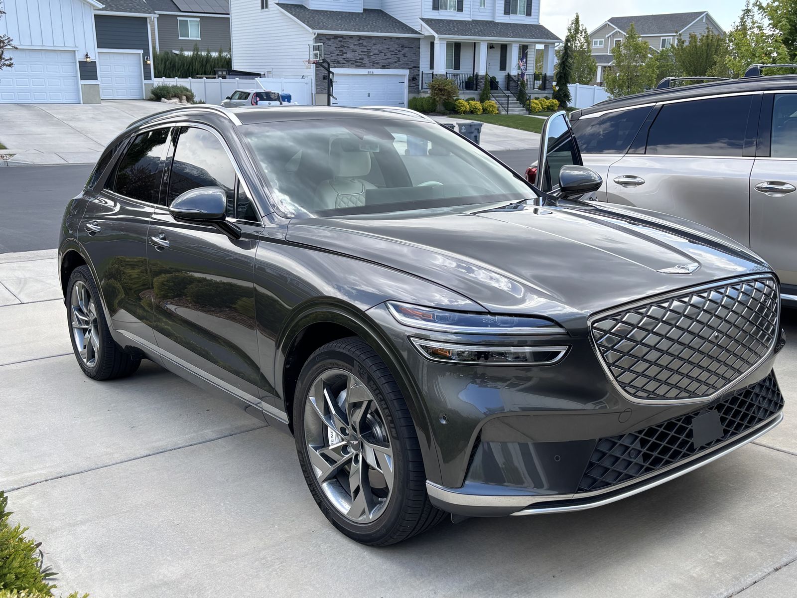 2024 Genesis Electrified GV70 Prestige