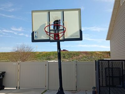 Basketball hoop