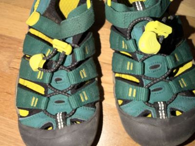 Keen Newport H2 Kids Sandals - Green/Yellow, Hook and Loop Closure, US Size 2