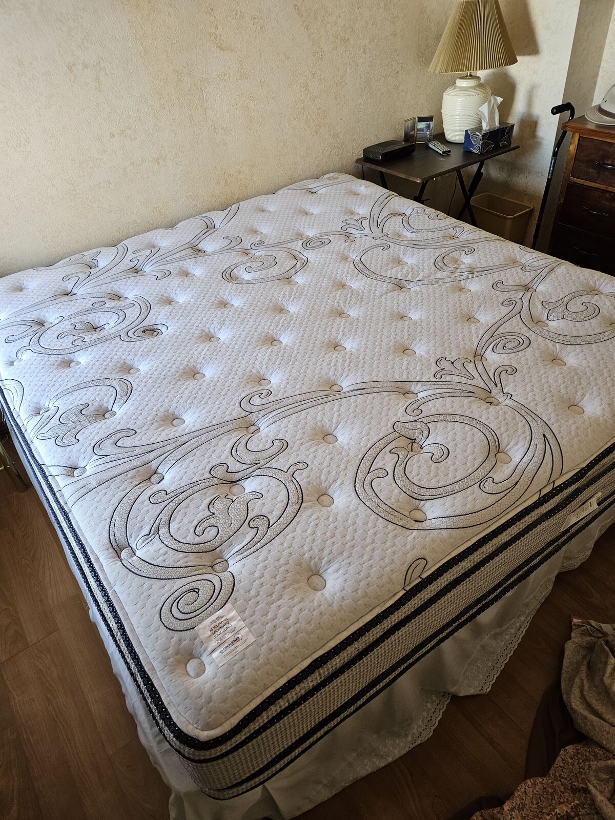 Mattress, box spring and metal frame
